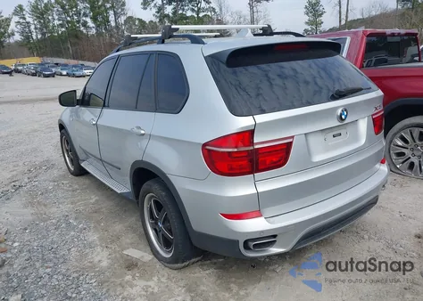 2012 BMW X5 xDrive50I z USA, uszkodzony, nr VIN 5UXZV8C56CL423147